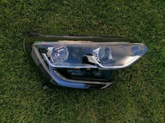 Přední pravé světlo Renault Megane MK.IV