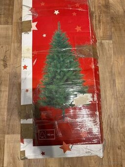 Nabízím vánoční stromeček