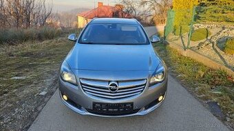 OPEL INSIGNIA sport TOURER 2.0 CDTI 143KW 200 HP rok 2014