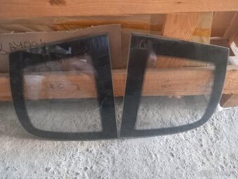 AIXAM CITY 2008 BOČNÍ OKNO BLATNÍKU LEVÉ + PRAVÉ