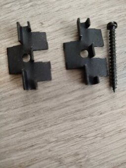 Spony na Wpc terasová prkna.