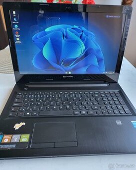 Lenovo IdeaPad G50-30 80G0 čtyřjádrový procesor