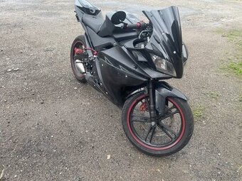 Yamaha YZF-R125 veškeré díly na prodej