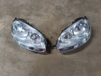 VW Golf V - Přední světla
