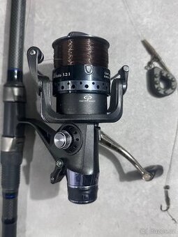 PRODÁM. 2teleskopické pruty+2x naviják+2xhlásič+3xswinger