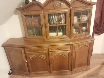 Rustikální komoda se sklenikem