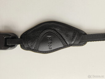 Originál řemen na zápěstí Nikon