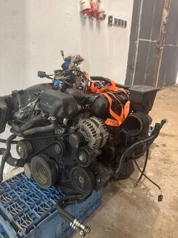 Prodám Motor z BMW e60/e61, N53b30, 2.5benzin