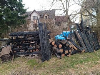 Dřevo na čarodějnice