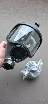 Plynová maska CM-5D vojenská hasiči  policie samopal