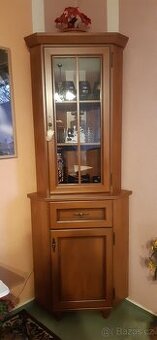 Nábytek do obýváku nebo pracovny