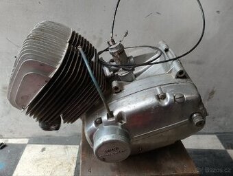 Jawa 250 bizon nový motor
