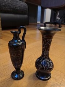 dřevěné nádoby/vázy