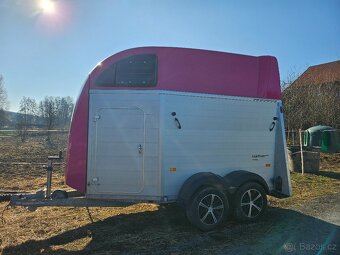 Přepravník pro koně, HUMBAUR XANTHOS AERO