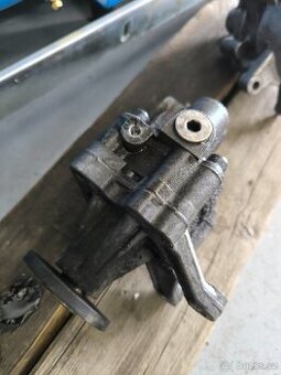 Servo čerpadlo BMW E38