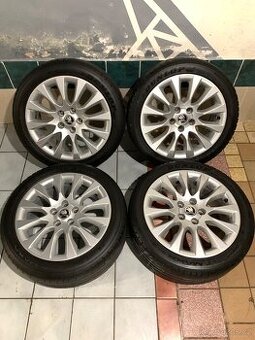 Alu kola Škoda R17 5X112 LETNÍ PNEU 225/45 R17 DUNLOP