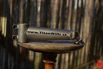 Titanovy predstavec TitanWills - 1