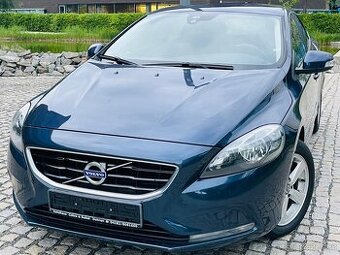 Volvo V40 2.0D3 130KW 5V MANUÁL KAMERA ODPOČET DPH 1 MAJITEL