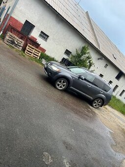 Mitsubishi Outlender