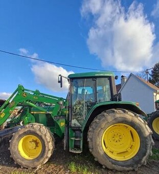 John Deere 6310 S čelním nakladačem