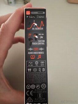 Sluchatka JBL