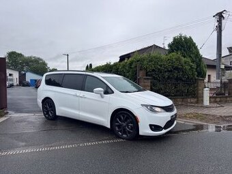 Chrysler Pacifica 3,6 S Sunroof Navi DVD LPG Limited 2019
