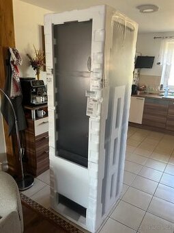 Lednice Samsung BESPOKE RB38C7B6AB1/EF černá