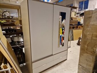 Skrin Šatní Lamino 60x155 výška 206 cm