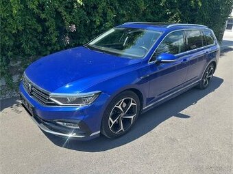 VW PASSAT R-LINE 2.0 TDi EVO MATRIX VIRTUAL PANORAMA TAŽNÉ