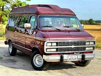 1994 Chevrolet G20 5.7 V8 | Stealth Sport