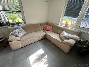 Prodám rohovou rozkládací sedačku s úložným prostorem