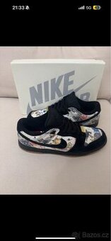 NIKE SB DUNK LOW "SUPREME - RAMMELLZEE" - 1
