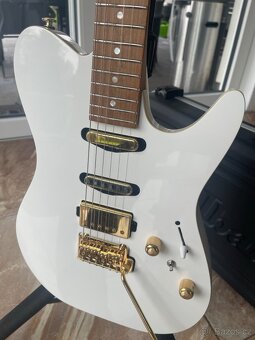 Ibanez Lari Basilio LB1