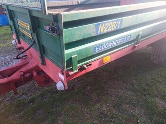 ROZMETADLO  HNOJE 2,5T