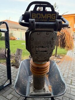 Vibrační pěch Bomag 65/4 po servise