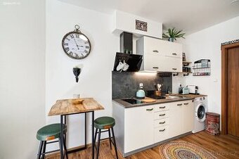 Pronájem bytu 1+kk 20 m² Kukelská, Praha - Hloubětín
