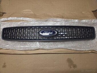 Přední maska chladiče se znakem Ford Fusion