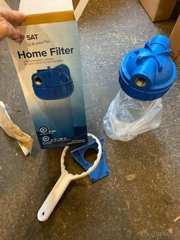 SAT - DOMÁCÍ FILTR 1/2" VČETNĚ ÚCHYTU A SERVISNÍHO KLÍČE