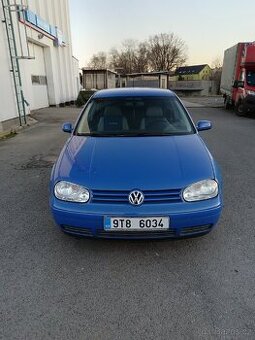 VW Golf 4