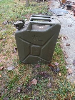 Plechový kanystr 20l, daruji