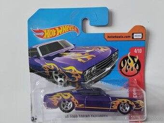 Auto Hot Wheels Ford Torino Taladega 69