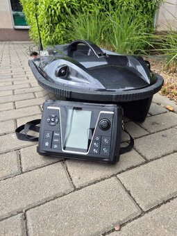 Nabízím - loďku Mivardi Scout -sonar+Gps,