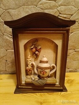 Prodám DŘEVĚNOU závěs.SCHRÁNKU NA KLÍČE