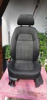 LP sedačku na Škodu Fábii 1