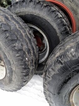 12,5/80-18  Kola vlek 8t,9t  12,5-18