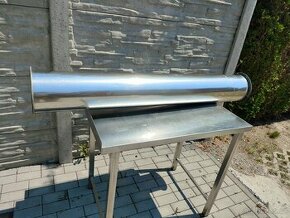 Nerezová roura s přírubou .