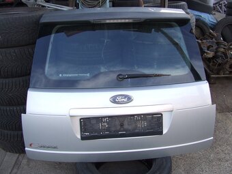 Prodám náhradní díly Ford C-Max 03-10 (i facelift)