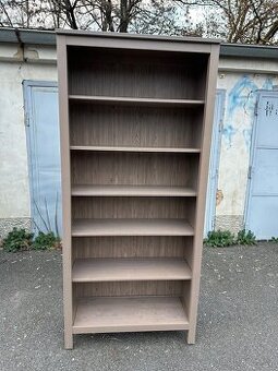 Knihovna Ikea Hemnes