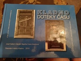 Knížka Doteky času 2010