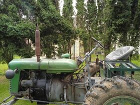 Traktor Zetor 25A
